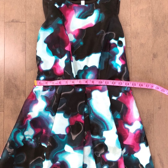 Kenzie Multicolor Fit & Flare Dress Size Small - Picture 7 of 7